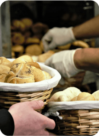 Customer selecting delivery time slot for Shopify order